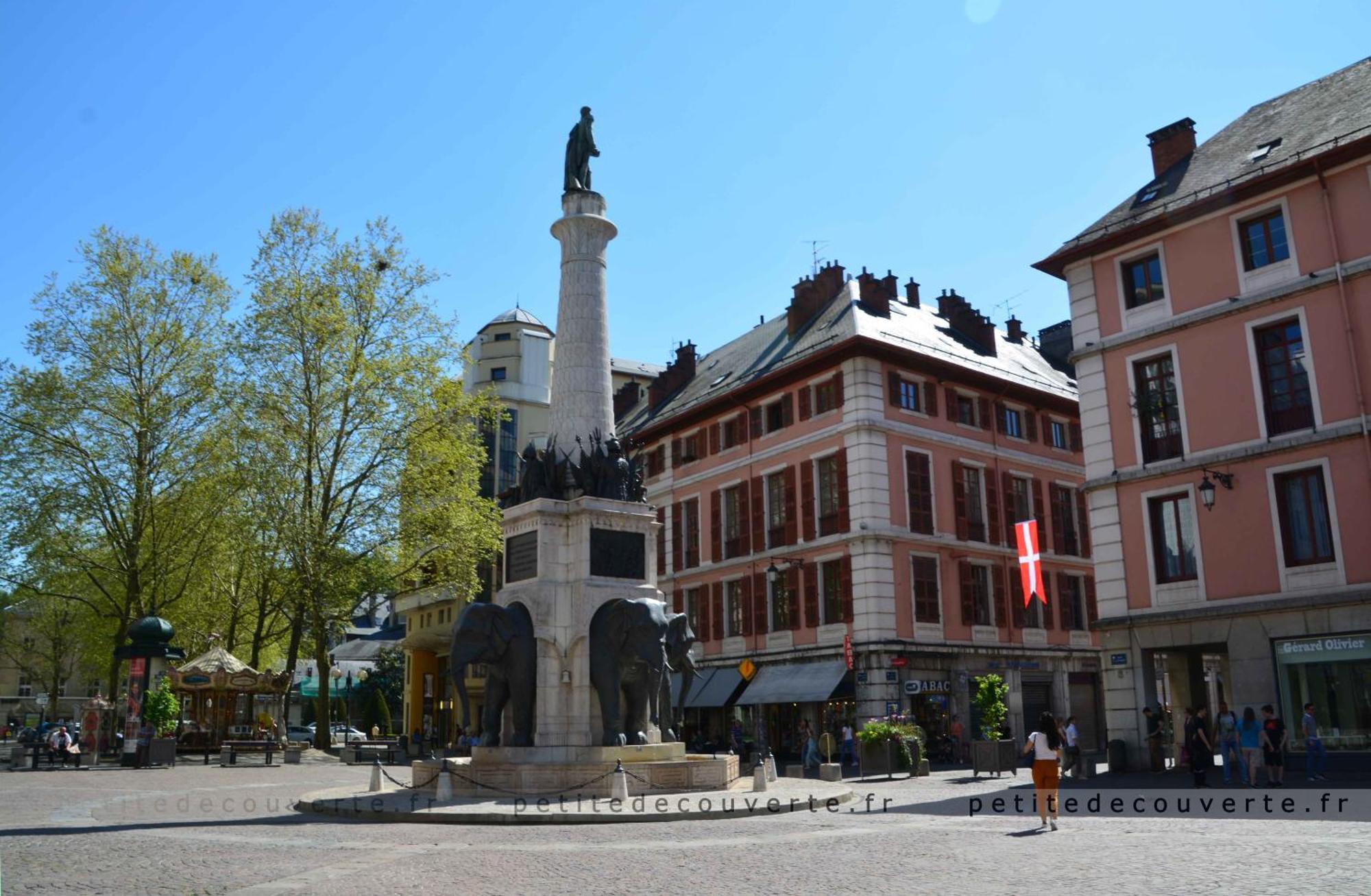 Appart' rénové 2022 avec goût, proche commodités Chambéry Exterior foto